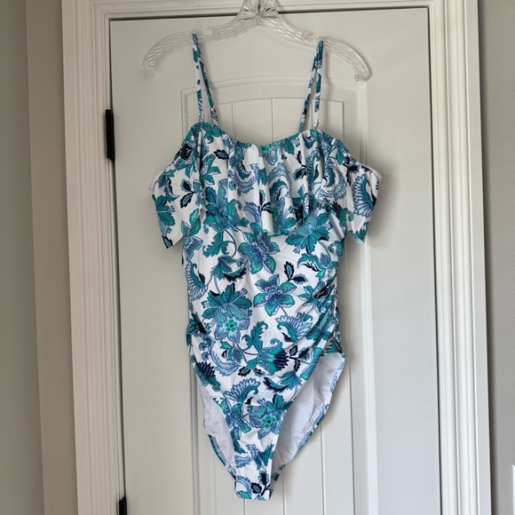 La Blanca - Off The Shoulder Tranquility Palm One Piece Swimsuit - Picture 2 of 9